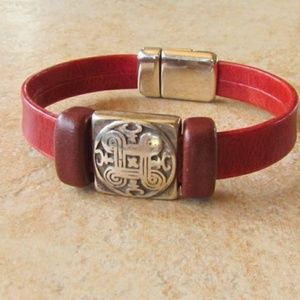 Chinese Knot Italian flat leather cuff bracelet